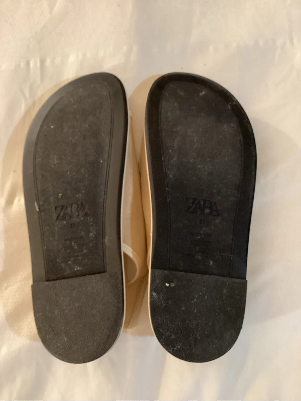 Zara Buckled Flat Mesh Sandals - Picture 13 of 14